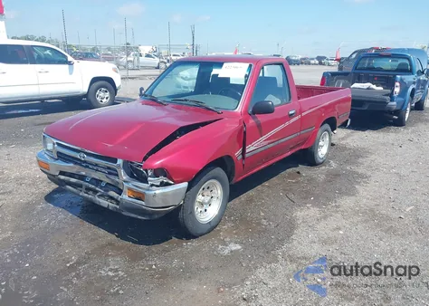 1992 Toyota Pickup 1/2 Ton Sht Wheelbase Dlx z USA, uszkodzony, nr VIN 4TARN81P4NZ002559